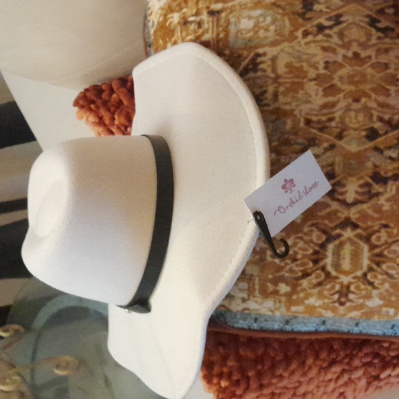 🌺ORCHID LOVE CREAM COLORED Hat - Picture 7 of 9